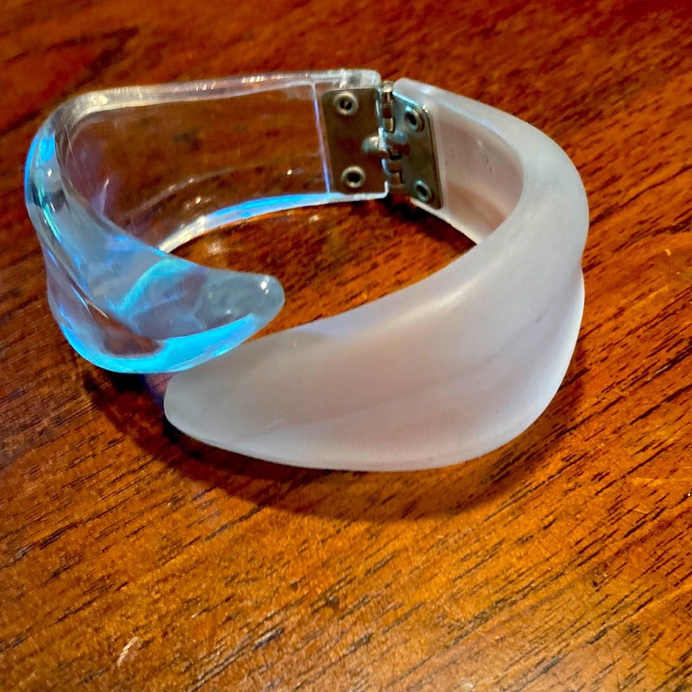 RARE Vintage Lucite Jelly Belly Hinged Bracelet